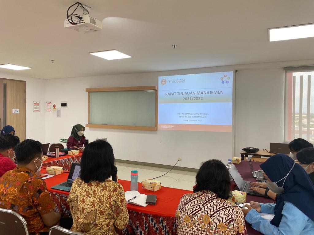 RAPAT TINJAUAN MANAJEMEN 2021/2022